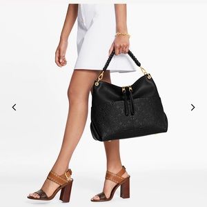 Beautiful Louis Vuitton Maida handbag. Authentic